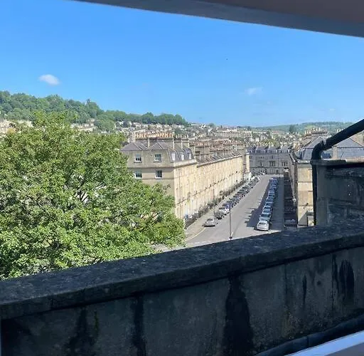 The Great Pulteney Penthouse, Bath City Centre